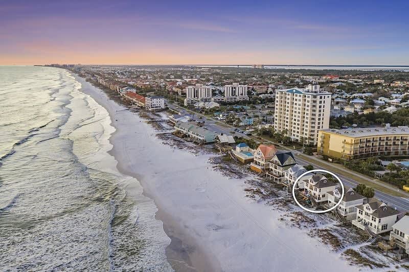 Birds Eye view of the amazing location!