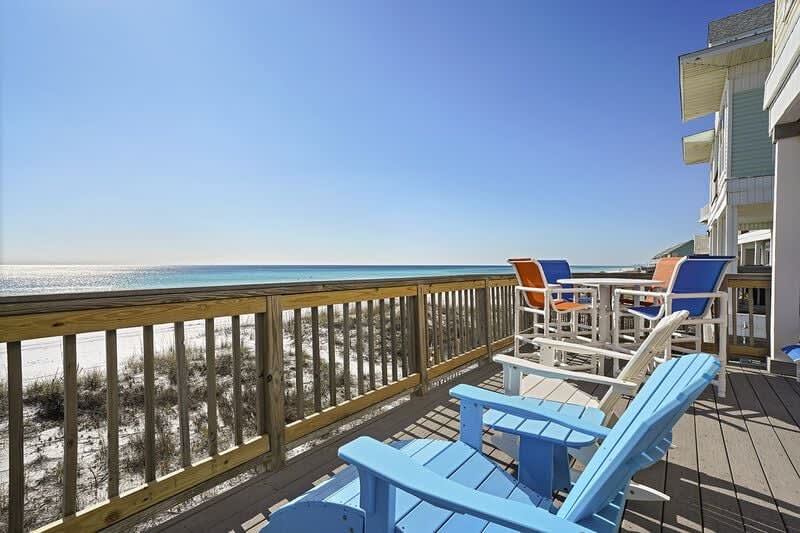 Terrace with plenty of seating