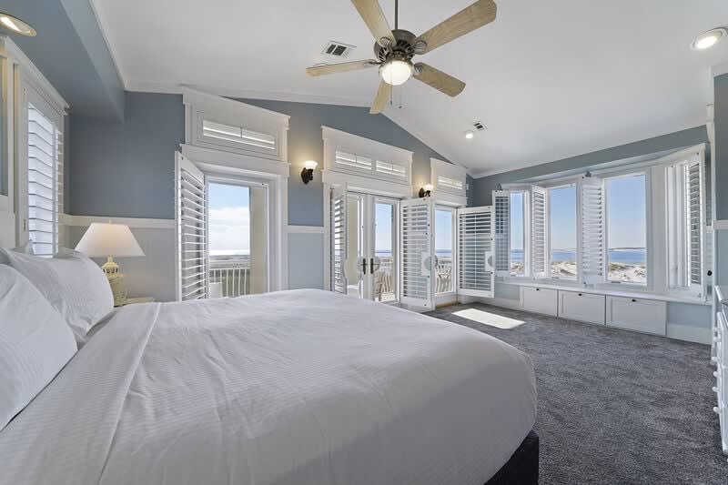 Isle of Skye - Waterfront Vacation Rental Home with Community Pool and Beach View on Holiday Isle Destin, Florida - Five Star Properties Destin/30A