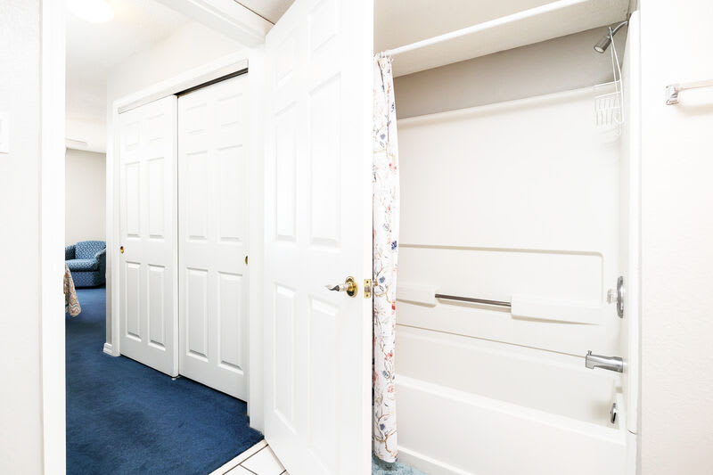 Master Bathroom - 
Islander Beach Resort 3001 Fort Walton Beach Okaloosa Island