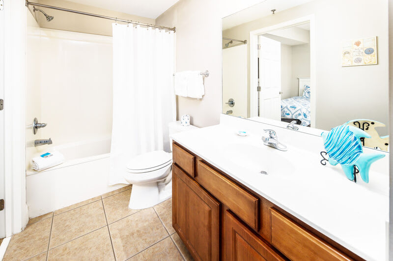 Guest Bathroom, Ariel Dunes II 1507, Destin Vacation Rentals Scenic Gulf Drive