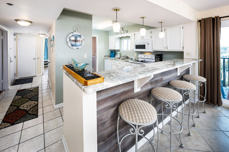 Kitchen, Sea Oats Resort Okaloosa Island Fort Walton Beach Destin Vacation Rentals