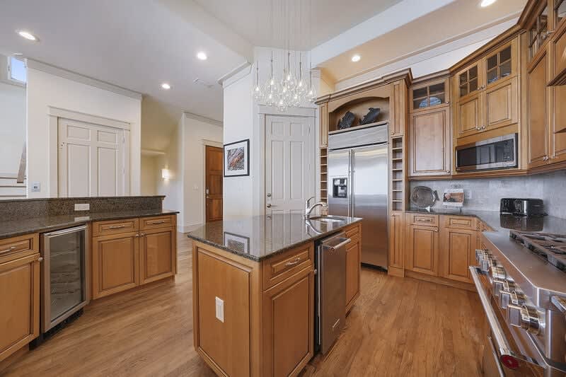 Le Bon Vivant - Beachfront 30A Vacation Rental House with Elevator and Community Pool in Vizcaya - Five Star Properties Destin/30A