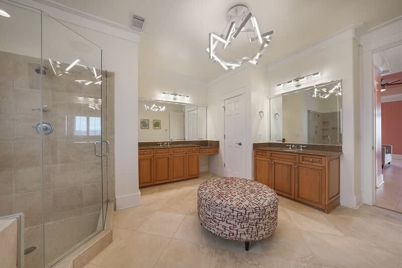 Le Bon Vivant - Beachfront 30A Vacation Rental House with Elevator and Community Pool in Vizcaya - Five Star Properties Destin/30A