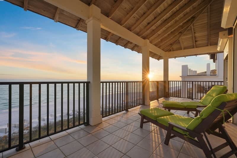 Le Bon Vivant - Beachfront 30A Vacation Rental House with Elevator and Community Pool in Vizcaya - Five Star Properties Destin/30A
