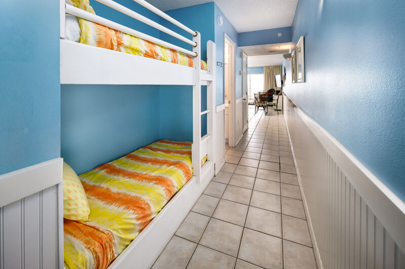Hallway Bunk Beds - 
Gulf Dunes 206 Fort Walton Beach Florida Okaloosa Island Destin