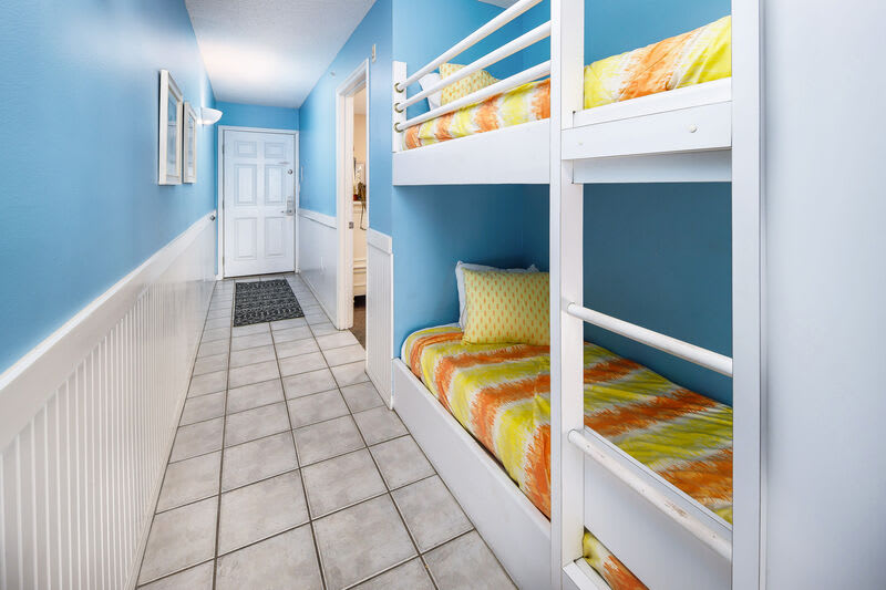 Hallway Bunk Beds - 
Gulf Dunes 206 Fort Walton Beach Florida Okaloosa Island Destin