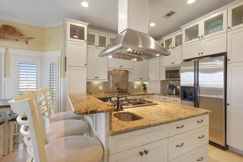 Isle of Skye - Waterfront Vacation Rental Home with Community Pool and Beach View on Holiday Isle Destin, Florida - Five Star Properties Destin/30A