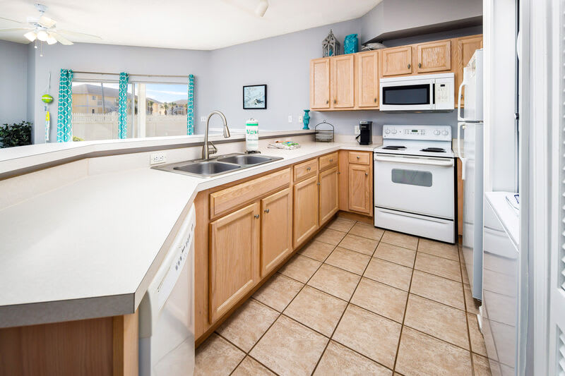 Kitchen - 
Sandpiper Cove Resort 9106 Holiday Isle Destin Florida Vacation Rentals