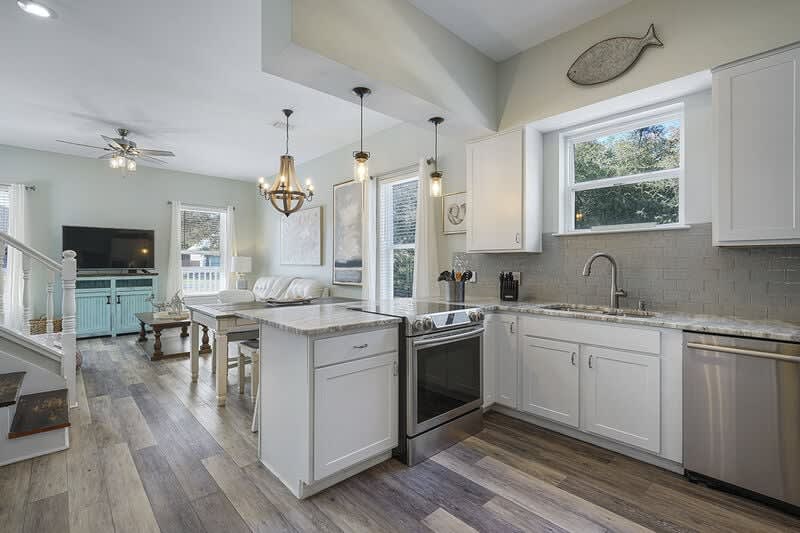 Sea Biscuit - Adorable Gulf Pines Vacation Rental House Near Beach with Private Pool and Golf Cart in Miramar Beach, Florida - Five Star Properties Destin/30A