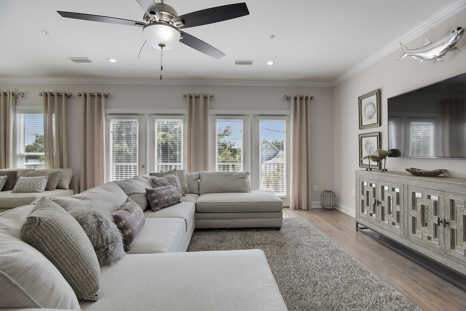 Living Room With Sectional Sleeper Sofa