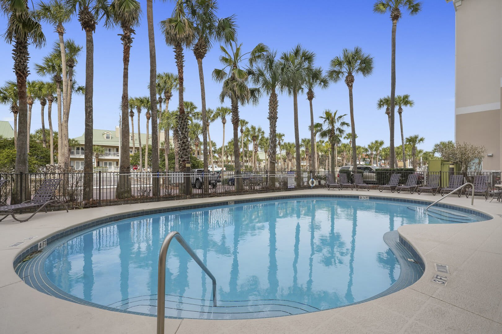 Crystal Dunes 601_14