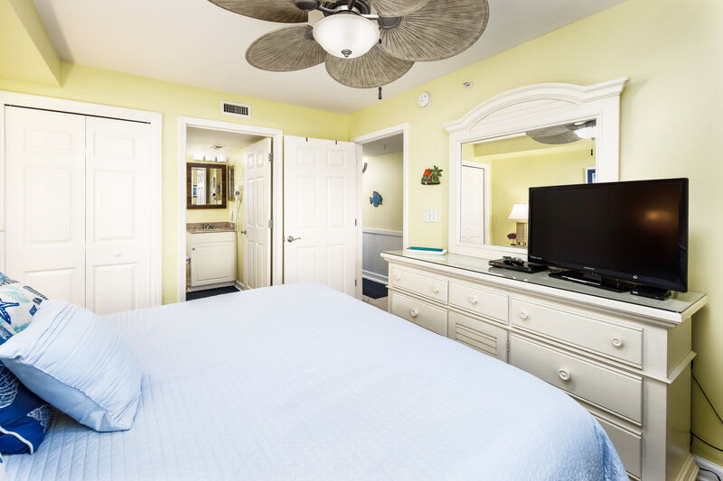 Master Bedroom - 
Pelican Isle 414 Fort Walton Beach Okaloosa Island Vacation Rentals