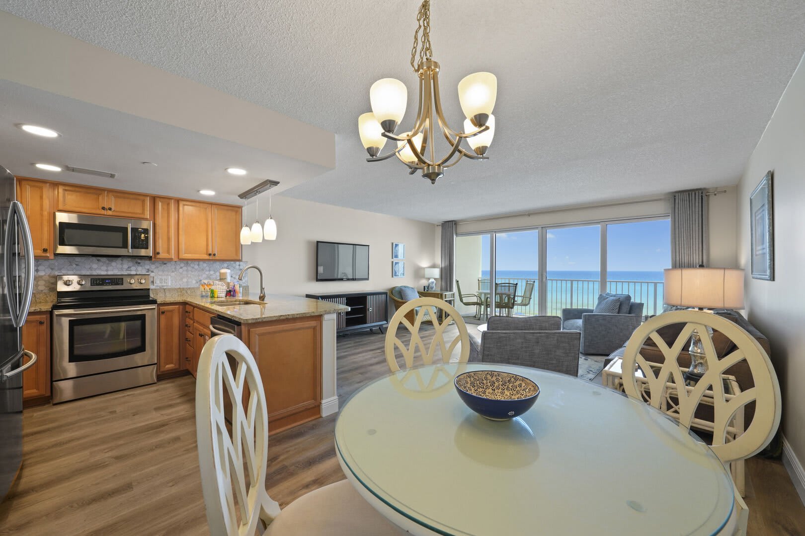 Cabana Club 307_13 Cabana Club 307_13