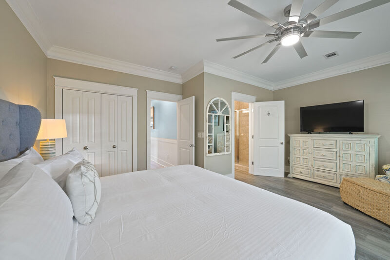 Southern Charm - Luxury Vacation Rental House on 30A with a Balcony Deck and Community Pool - Bliss Beach Rentals