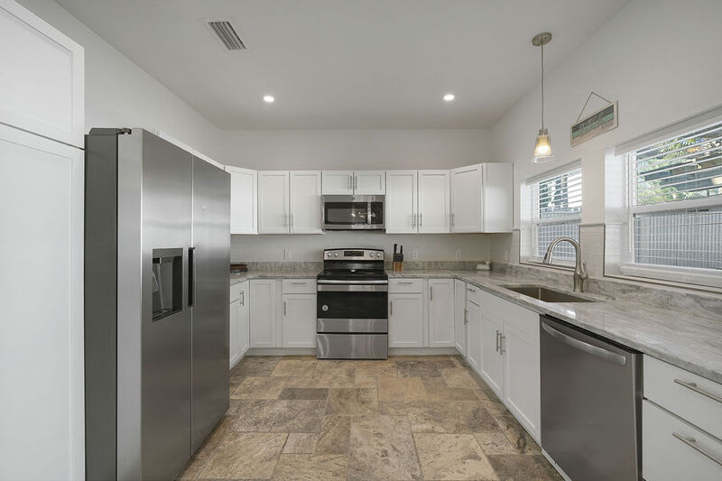 A Wave From It All - Adorable Vacation Rental Beach House with Amazing Backyard Area and Jetted Spa Tub in Miramar Beach, Florida - Bliss Beach Rentals Destin/30A