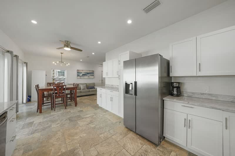 A Wave From It All - Adorable Vacation Rental Beach House with Amazing Backyard Area and Jetted Spa Tub in Miramar Beach, Florida - Bliss Beach Rentals Destin/30A