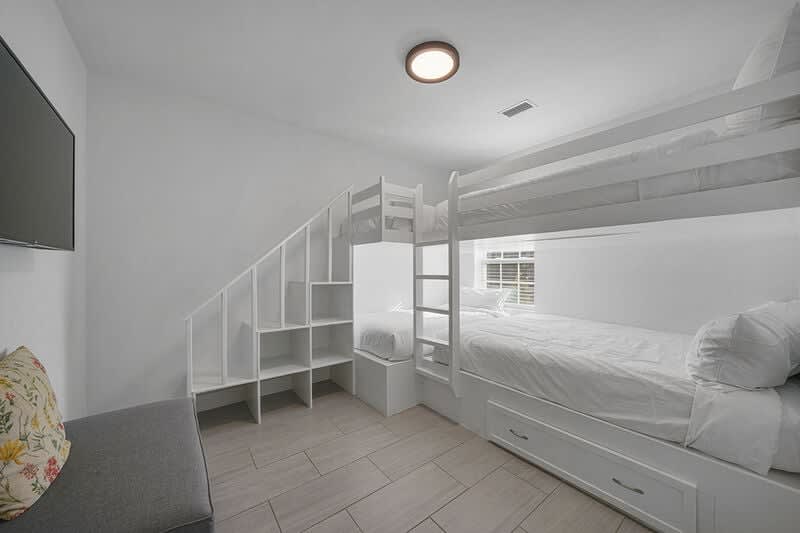 A Wave From It All - Adorable Vacation Rental Beach House with Amazing Backyard Area and Jetted Spa Tub in Miramar Beach, Florida - Bliss Beach Rentals Destin/30A