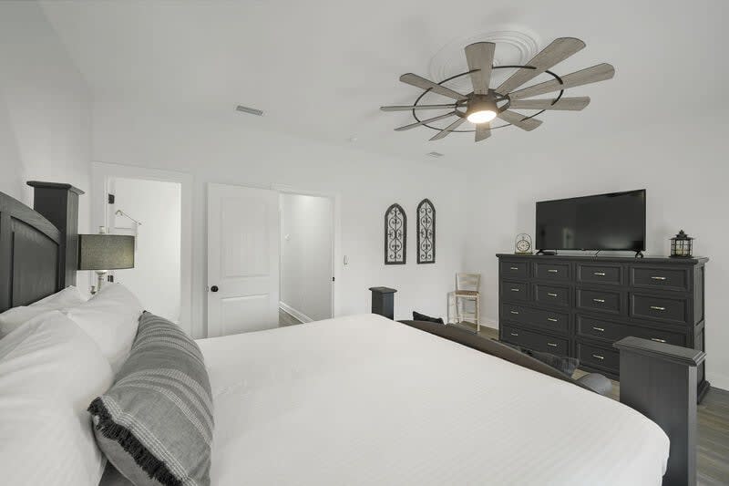 Beaches and Dreams - Adorable Destin Vacation Beach Rental House with Golf Cart and Private Pool in Crystal Beach, Florida - Five Star Properties Destin/30A