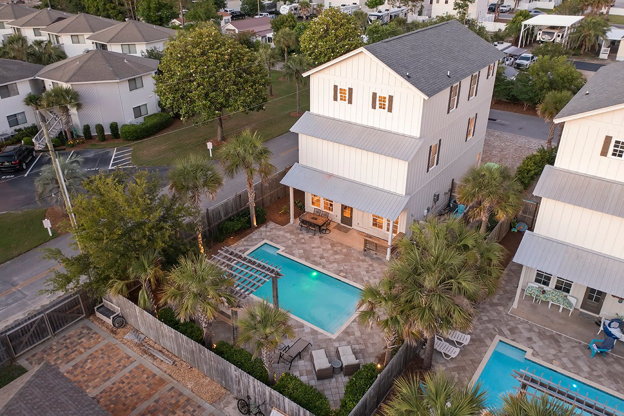 Casa Blanca - Pet-Friendly Vacation Rental House with Golf Cart and Private Pool Near Beach in Miramar Beach, Florida - Five Star Properties Destin/30A
