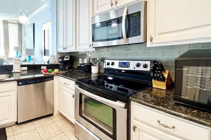 Kitchen - Waters Edge Resort Unit 311 Okaloosa Island Fort Walton Beach Vacation Rentals