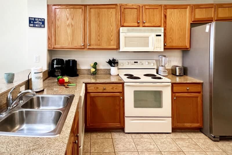 Kitchen - Waters Edge Resort Unit 510 Okaloosa Island Fort Walton Beach Vacation Rentals