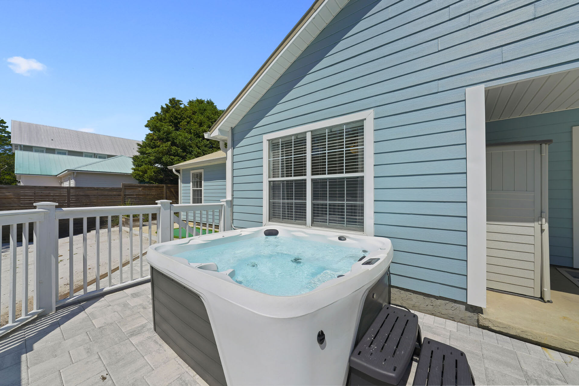 Sandy Daze - Adorable Pet-Friendly 30A Vacation Rental House with Guest House and Hot Tub in Santa Rosa Beach, Florida - Bliss Beach Rentals