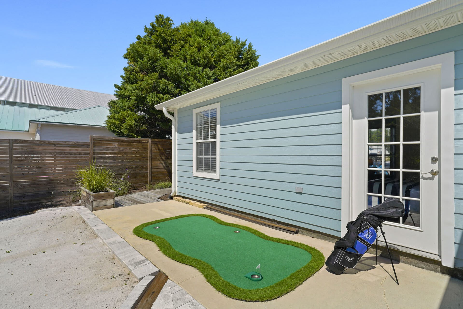 Sandy Daze - Adorable Pet-Friendly 30A Vacation Rental House with Guest House and Hot Tub in Santa Rosa Beach, Florida - Bliss Beach Rentals