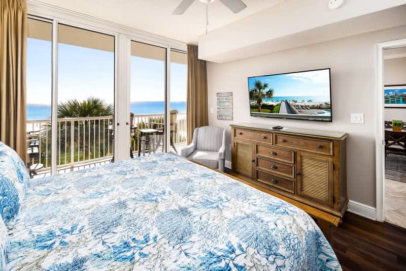 Master Bedroom - Waters Edge Resort Unit 304 Okaloosa Island Fort Walton Beach Vacation Rentals by Sunset Resort Rentals