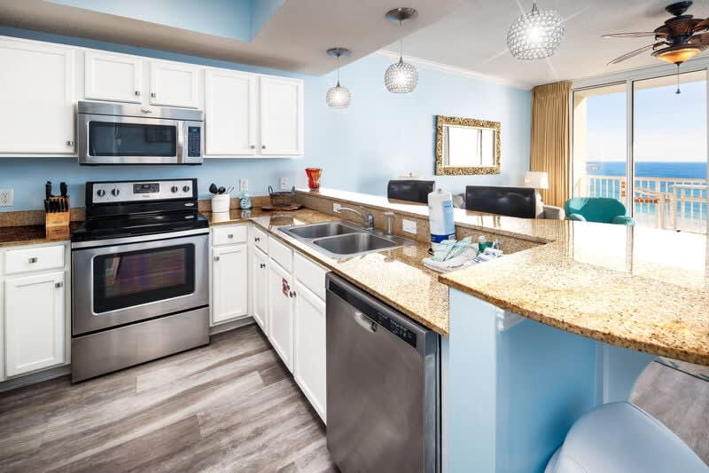 Kitchen - Waters Edge Resort unit 514 Okaloosa Island Fort Walton Beach Vacation Rentals by Sunset Resort Rentals