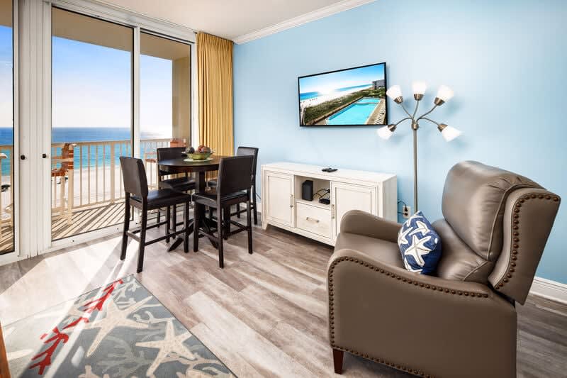 Living Room - Waters Edge Resort unit 514 Okaloosa Island Fort Walton Beach Vacation Rentals by Sunset Resort Rentals