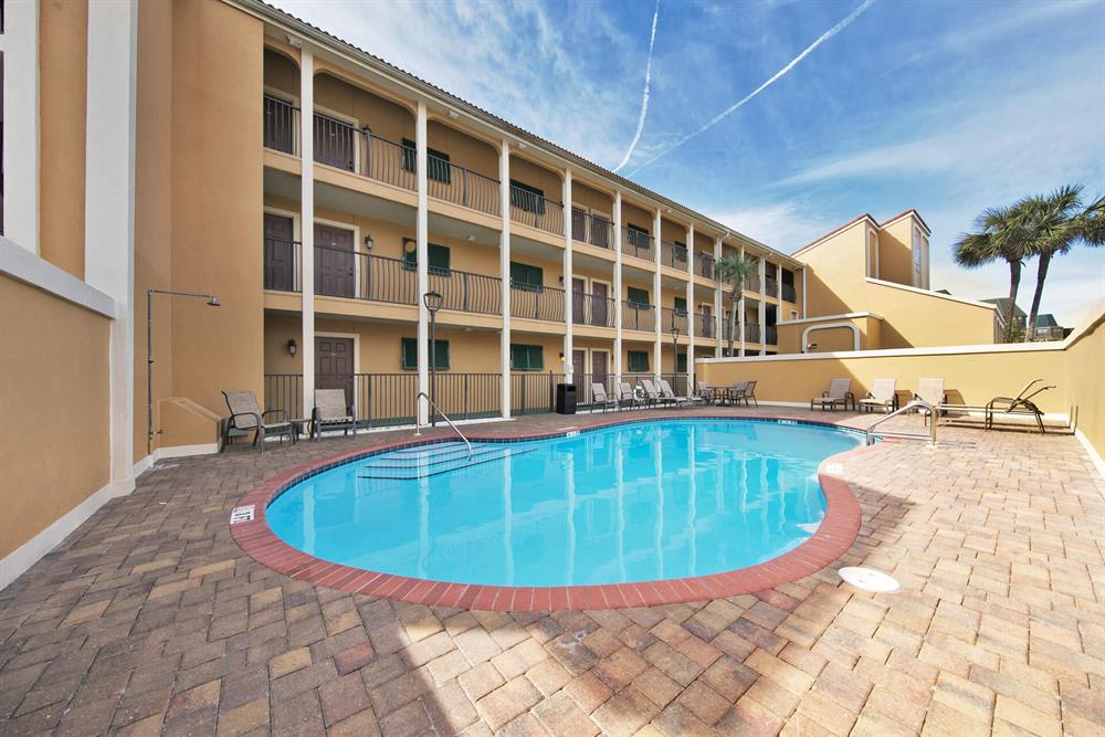 Coral Reef Club Pool