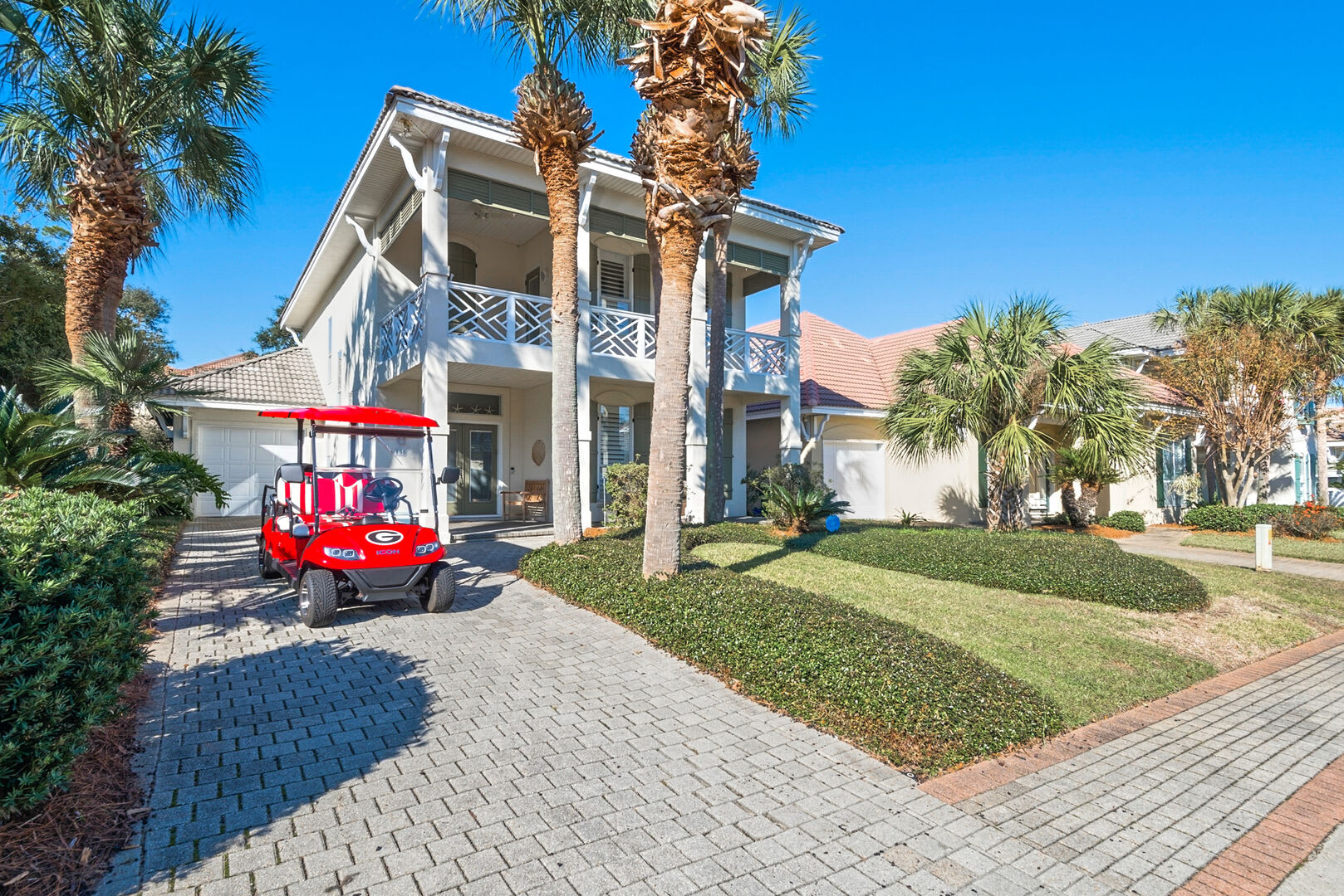 Beautiful vacation home in Destiny West with FREE 5 passenger GOLF CART!