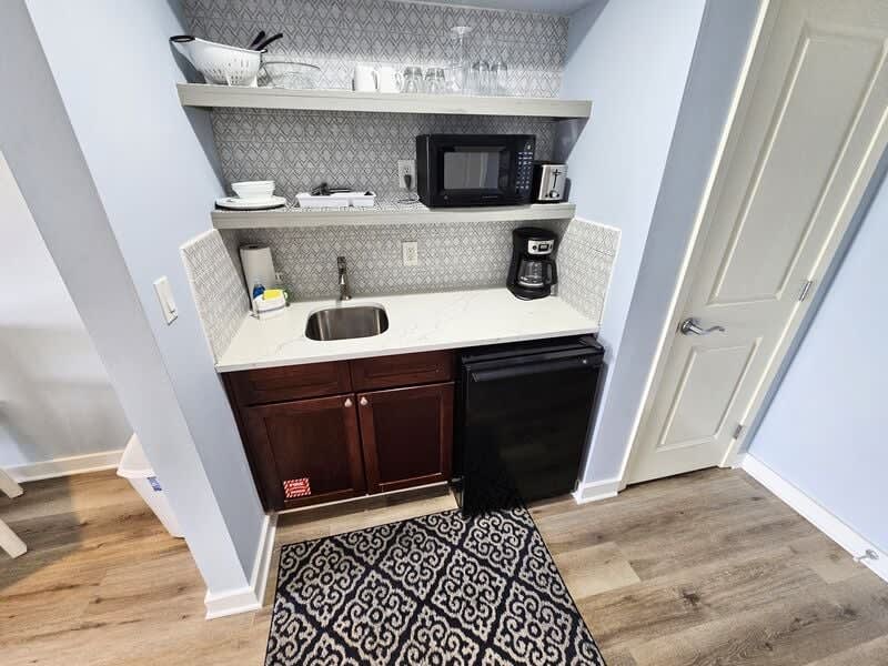 Luau I - 6705 Studio_12