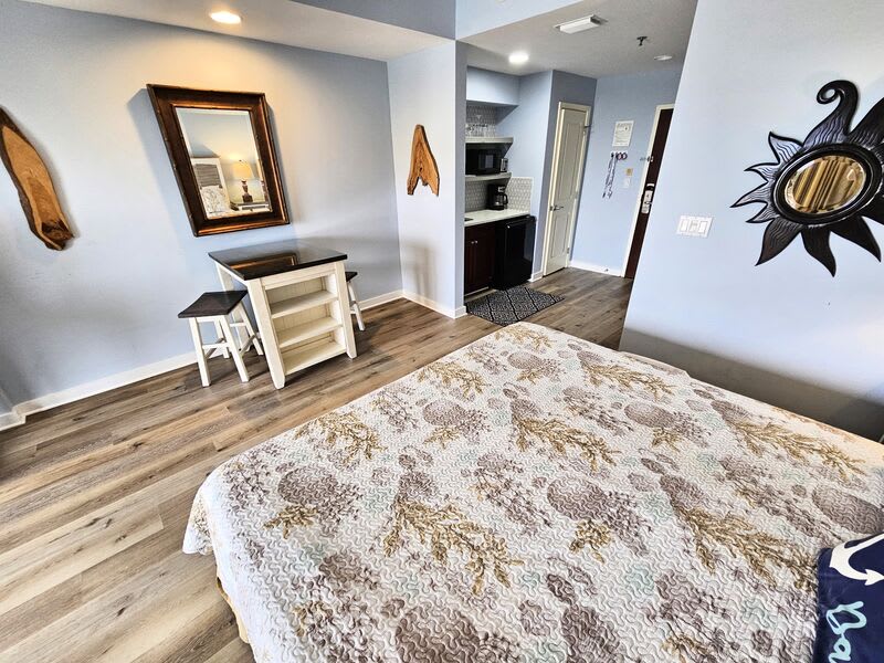 Luau I - 6705 Studio_7