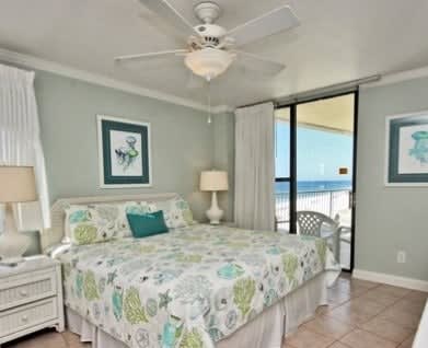 The Whaler Unit 7D_13