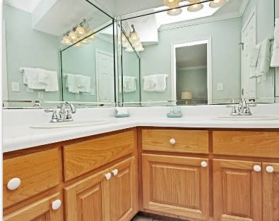 The Whaler Unit 7D_17