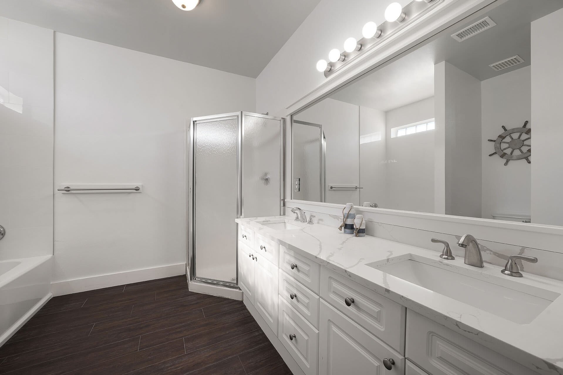 Destined to Be - Vacation Rental House with Private Pool and Carriage Near Beach in Destin, Florida - Five Star Properties Destin/30A