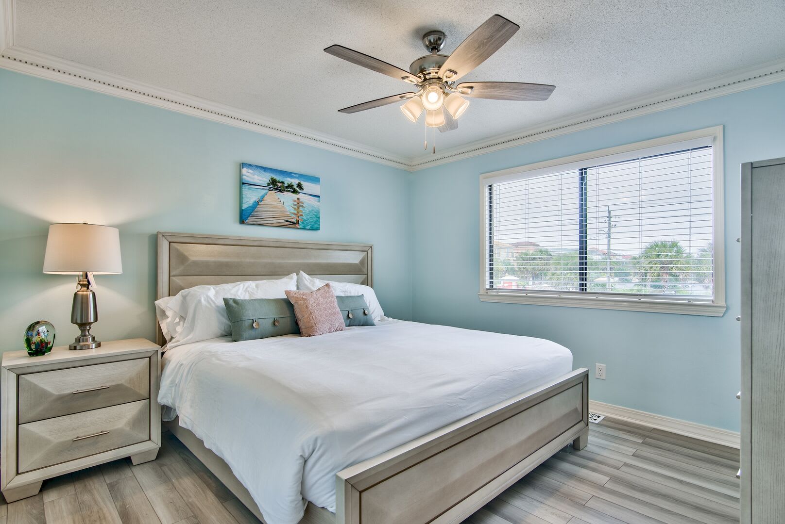 Top Floor King Bedroom