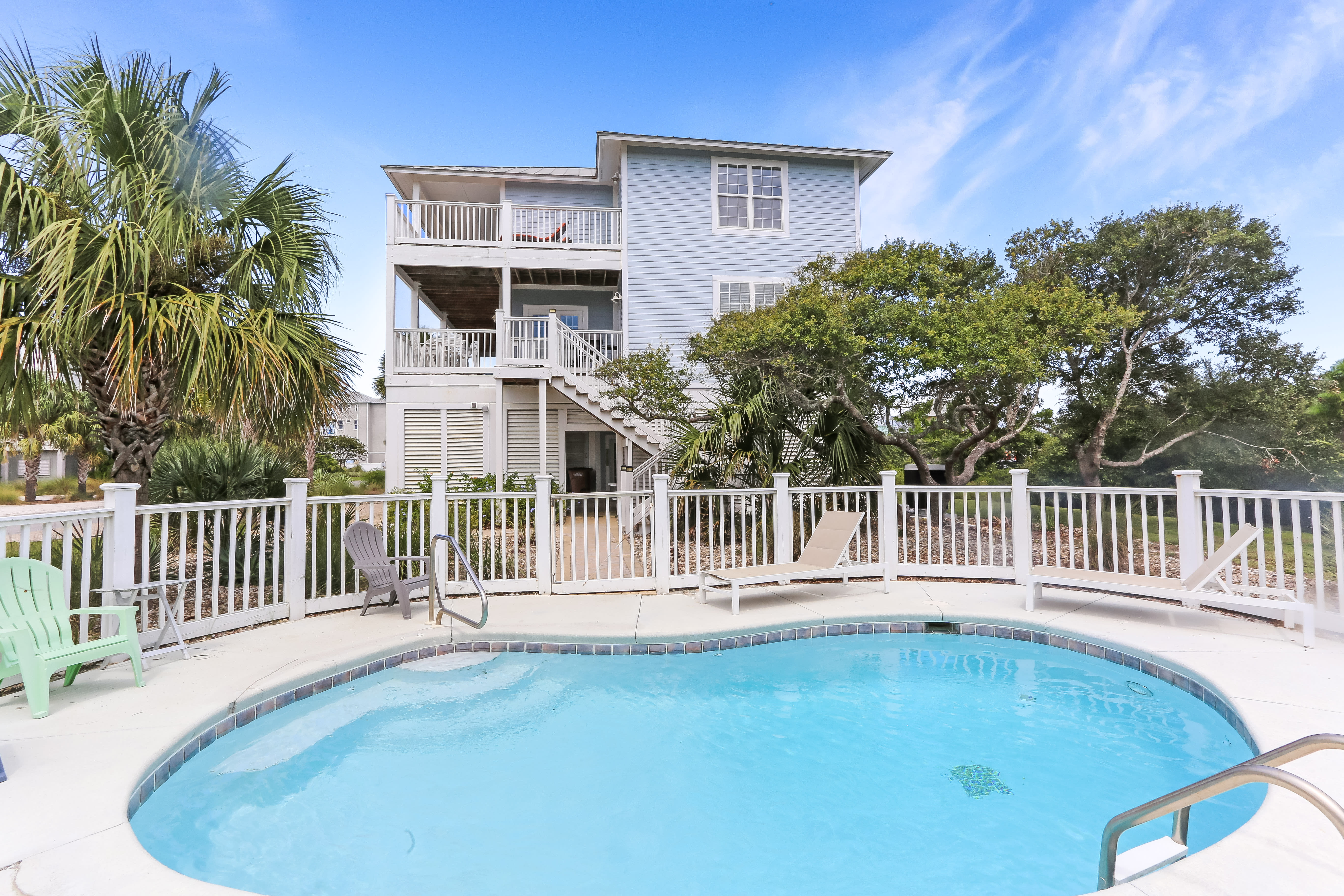 Private Pool On Side of House