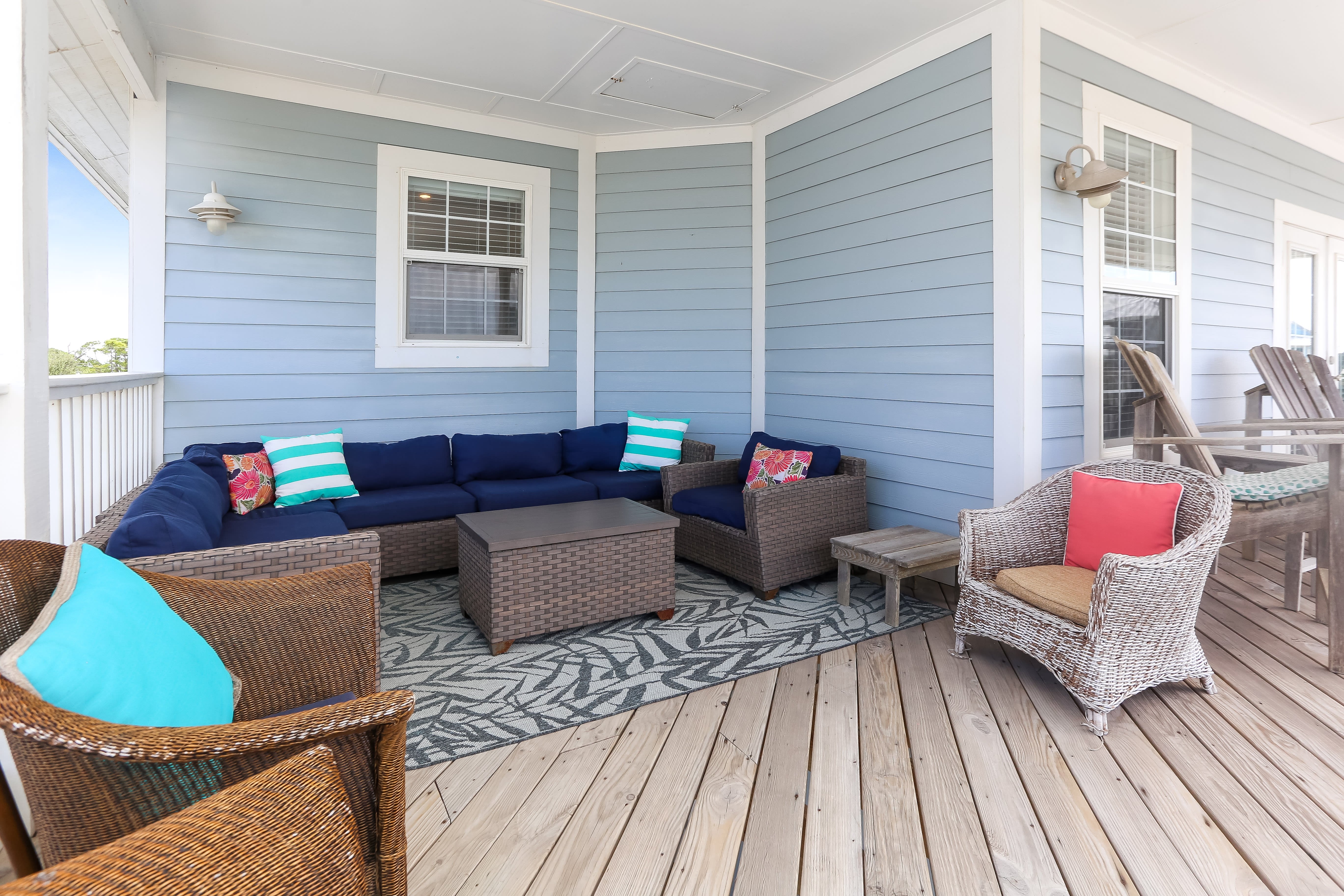 Top Floor Deck - Sitting Area