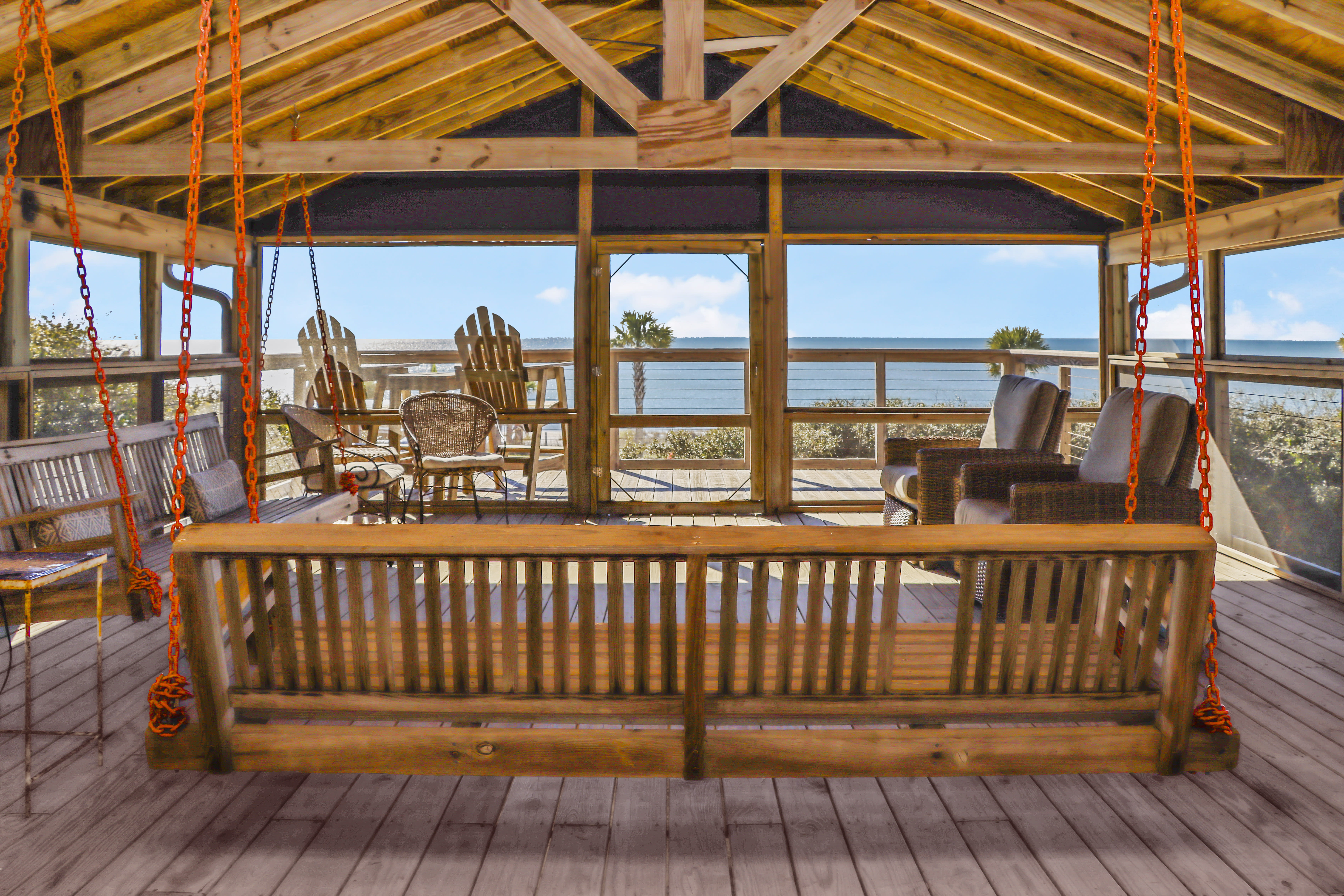 Large Beachside Screened Deck