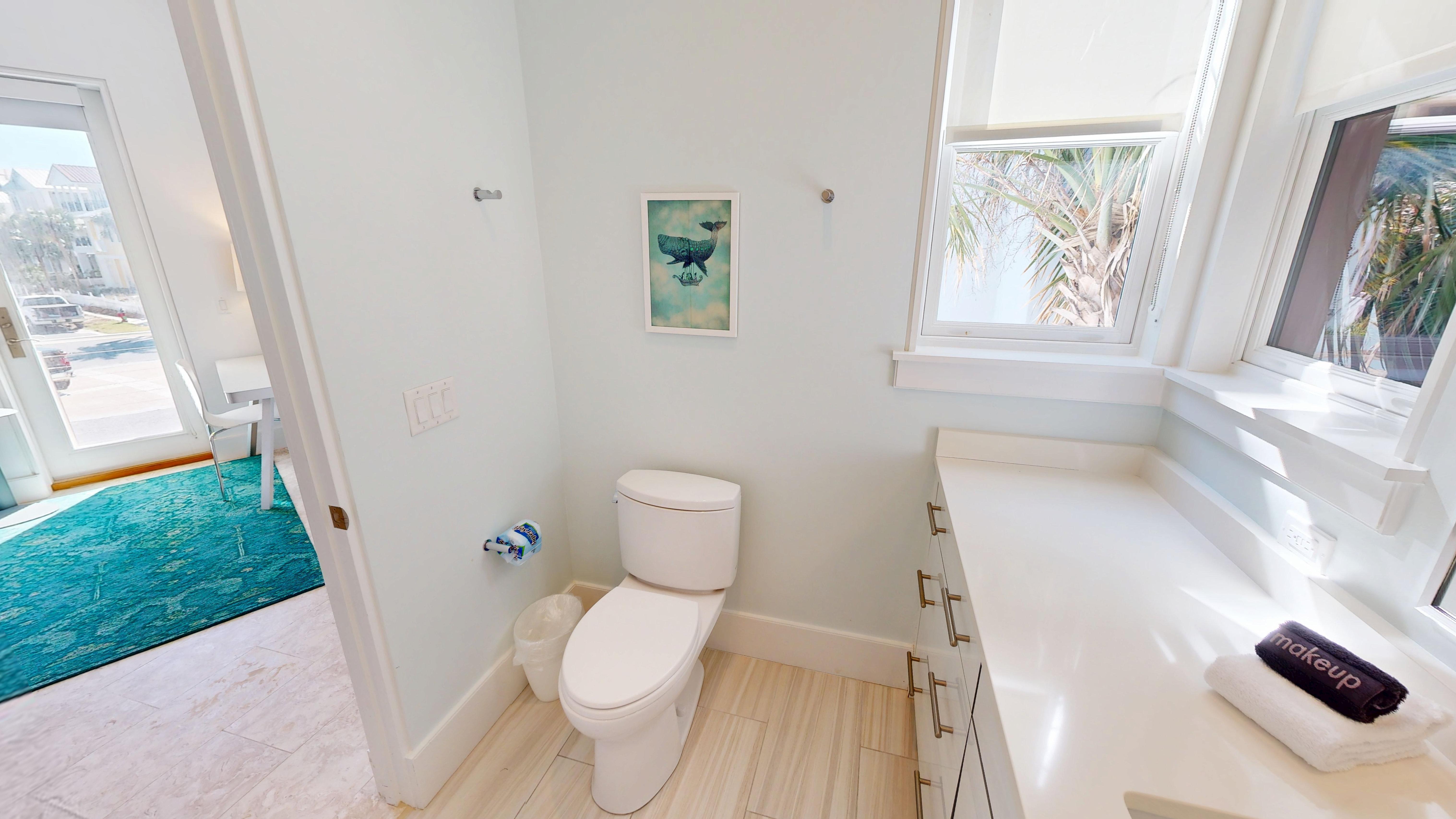 Guest Bathroom 1 (1st Floor)