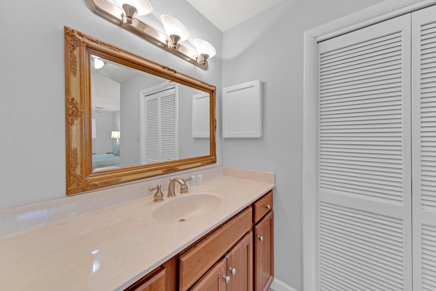 Master Bathroom 1 Part 1