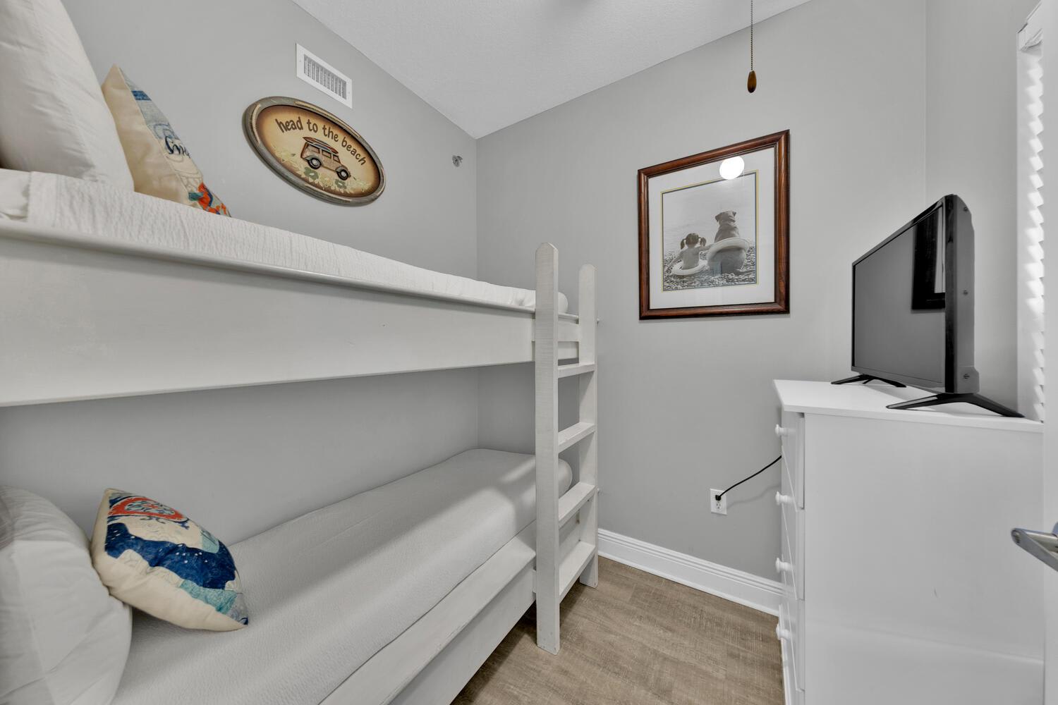 Guest Bedroom 2 Part 1 - Bonus Bunk Room