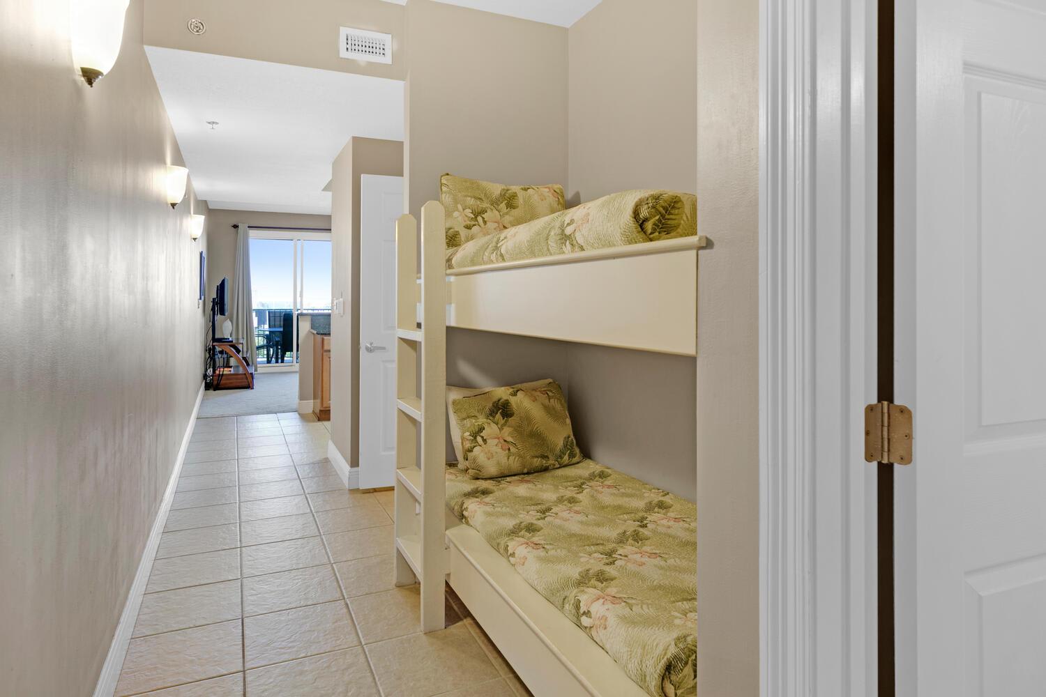 Hallway Bunks 1 Part 1