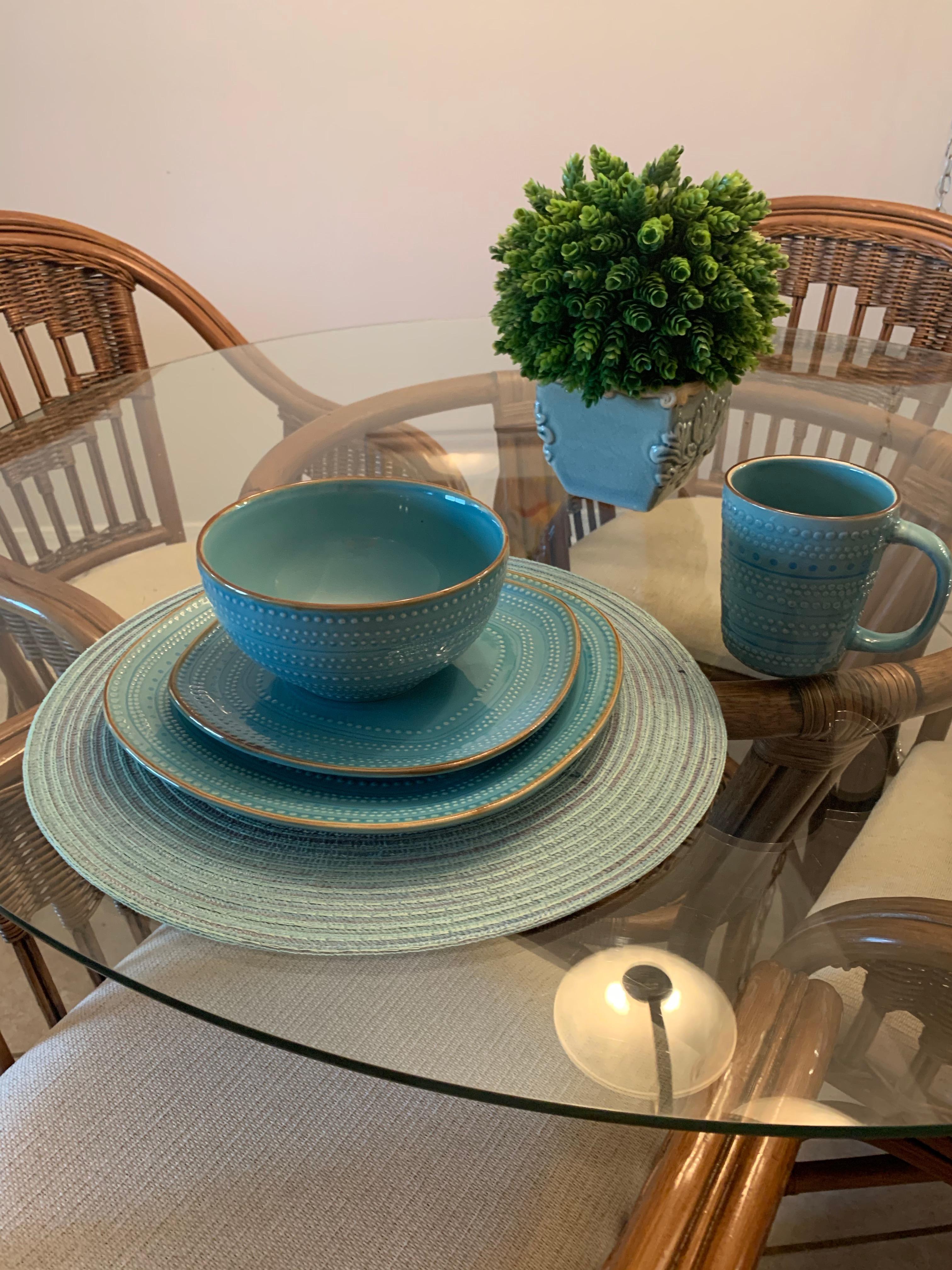 Plenty of place settings