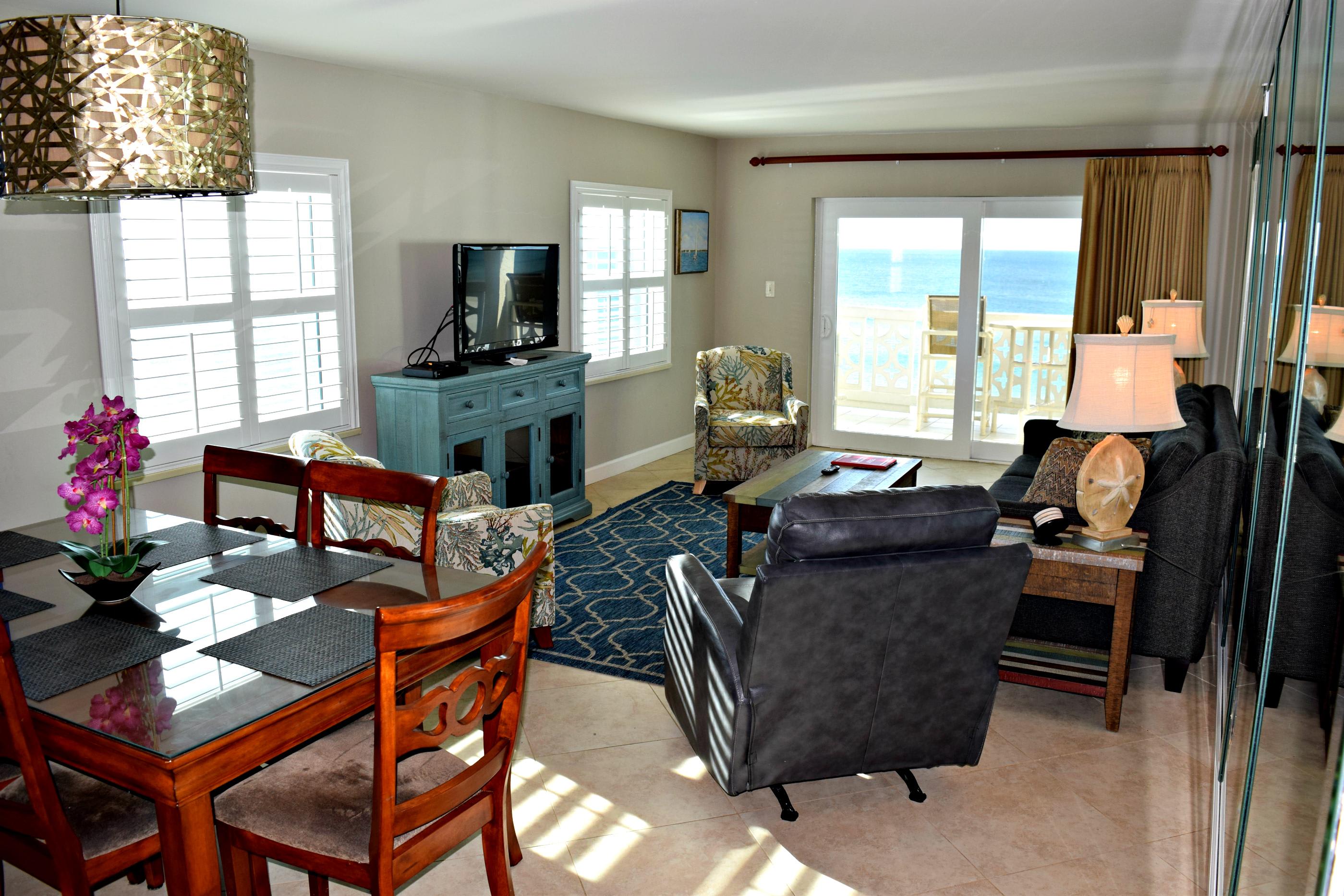 These corner units with their side windows really make for a great view.