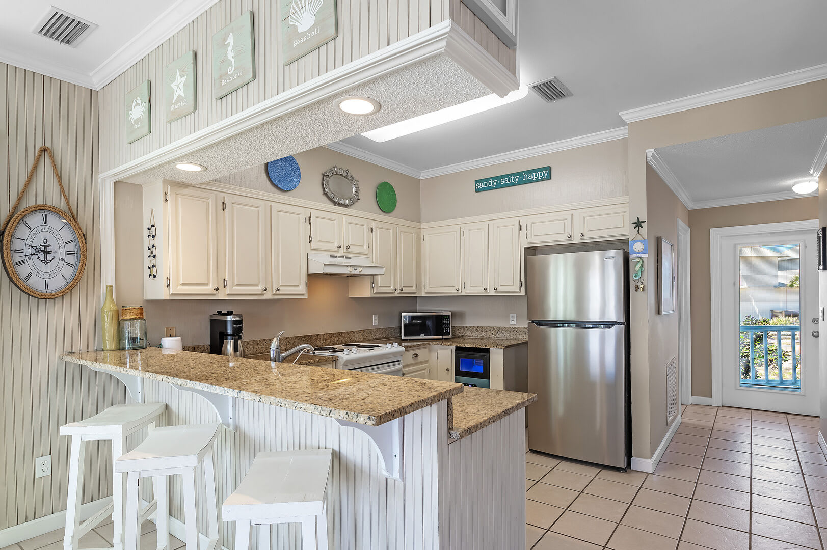 Hayley House at Beachside_4