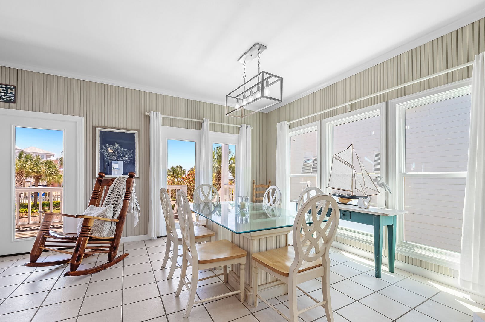 Hayley House at Beachside_13